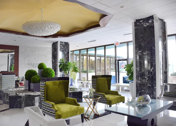 Seacoast Suites On Miami Beach
